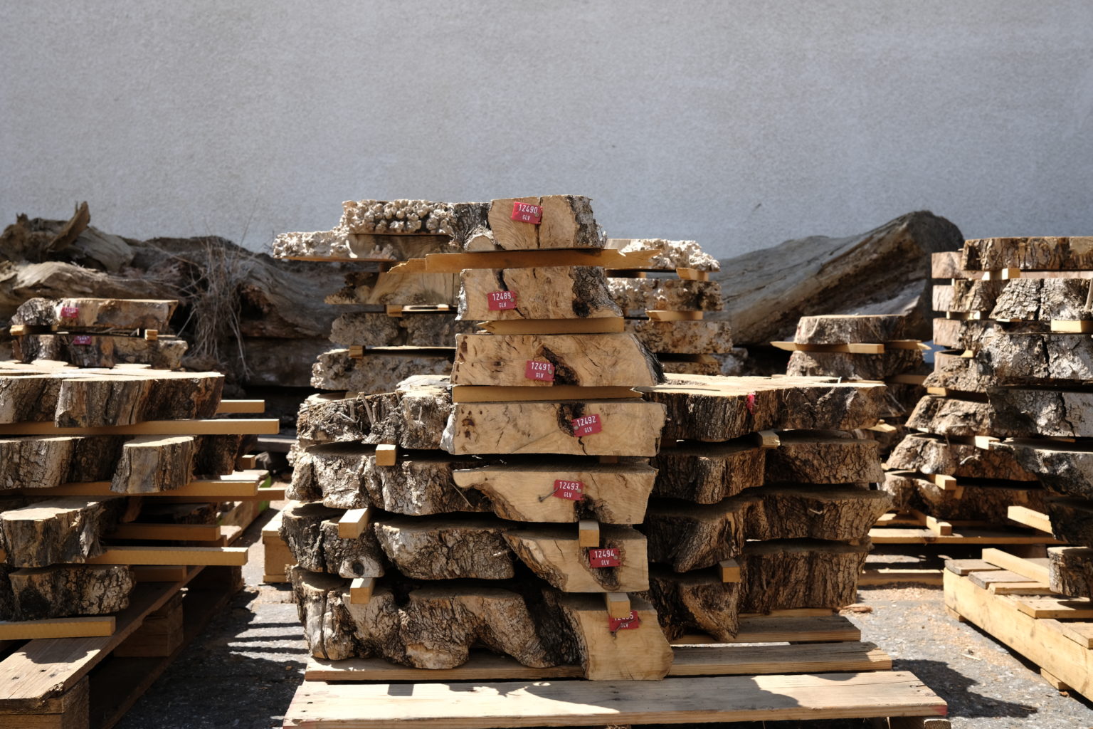 Best Live Edge Wood Slabs For Outdoor Applications GL Veneer